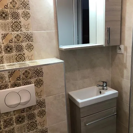 Mosoly Szallashely בית הארחה 3*